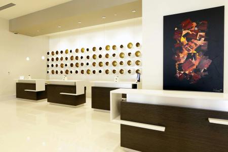 The Davenport Grand, Autograph Collection - 17