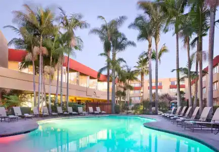 Ventura Beach Marriott - 18