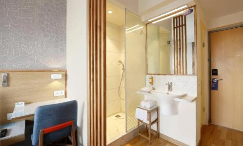Holiday Inn Express Chennai Omr Thoraipakkam, An Ihg - 7