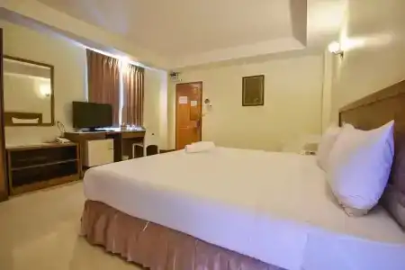 Trat Center - 31