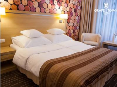 Grape Town -, Spa, Sport, Bowling, Squash, Restaurant - 56