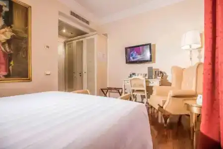 Golden Tower & Spa - 49