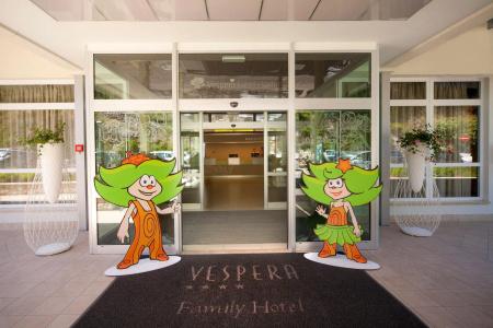Family Vespera - 46