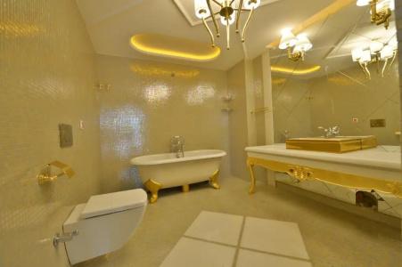Golden Pearl Boutique - 21