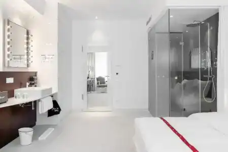 Ruby Coco Dusseldorf - 46