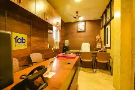 FabVijaylakshmi Stay Inn - 9