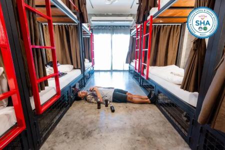 Sleeper Hostel - 29