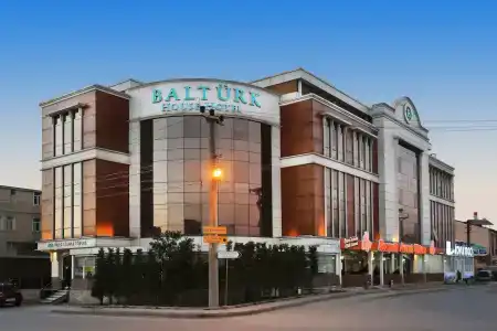 Balturk House - 0