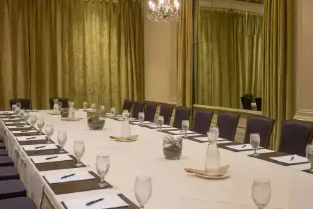 DeLuxe, a Provenance Hotel - 16