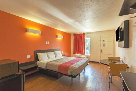 SureStay by Best Western San Antonio Riverwalk - 55