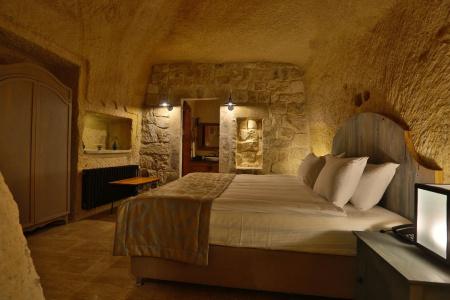 Acropolis Cave Suite - 5