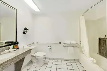Surestay Plus By Best Western San Antonio North 281 n - 34