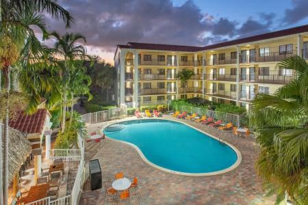 Holiday Inn & Suites - North - 24