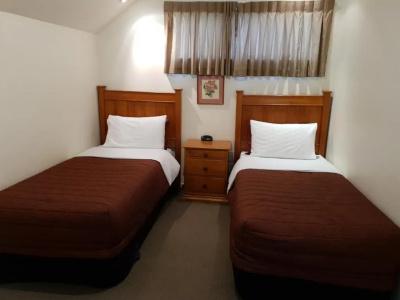 Rosewood Court - 46
