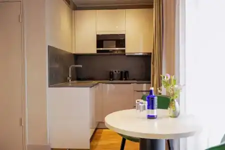 Fourty Three Luxury Serviced - 166