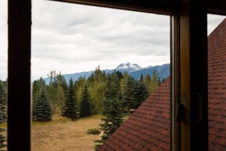 Glacier House & Resort - 97