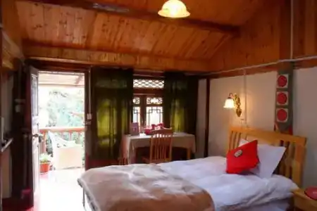 Land of Canaan Inn - 4