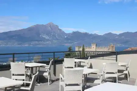Al Caminetto - Adults Only - 18