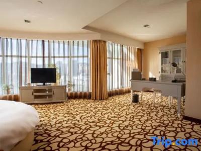 Dynasty International - 37