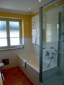 Roter Hahn - Bed & Breakfast - 39