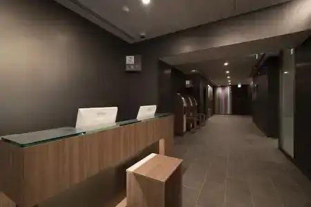 r&b Hakata Ekimae 2 - 27