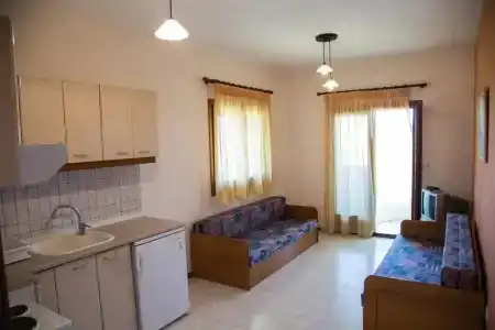 Elena & Studios - 21