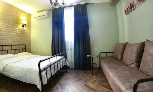 Retro Hostel & Tours - 42