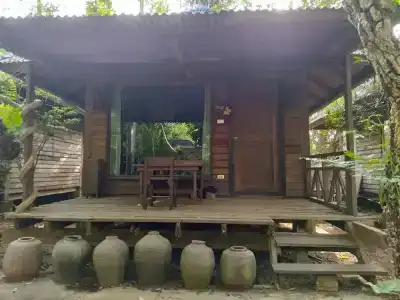 Pang Mai - 27