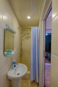 Euphoria Inn - 19