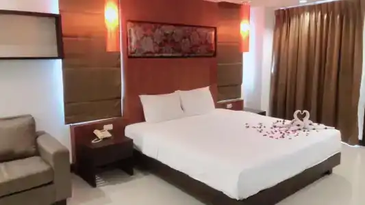 Tycoon Suite - 28