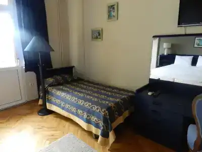 Guest House - Grandma's House - 22