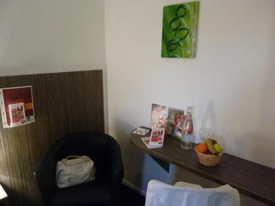 Hôtel Le Cosy Blois Villebarou - 17