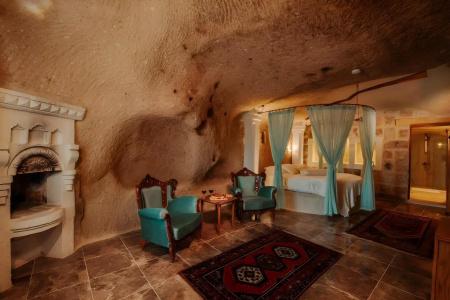 Holiday Cave - 7