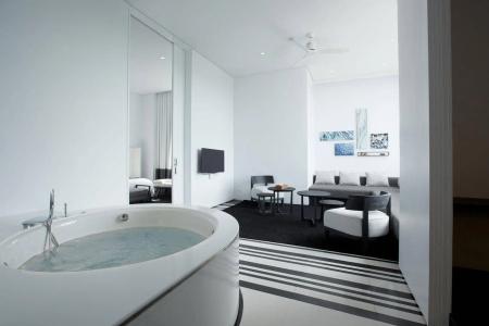 Veranda Pool Suite - 20