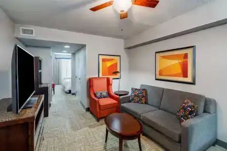 Hilton Garden Inn - 13