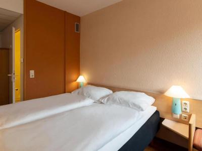 ibis Duisburg Hauptbahnhof - 12