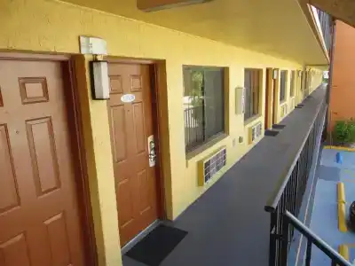 Budget Inn Of - 6