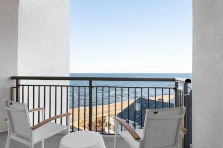 Deltas by Marriott Virginia Beach Bayfront Suites - 45