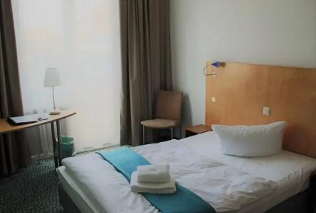 Check Inn Merseburg - 55