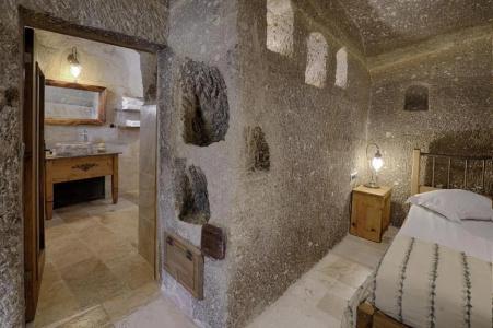 Hera Cave Suites - 113