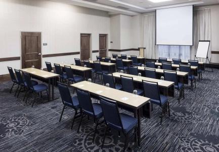 Courtyard by Marriott Downtown - 16