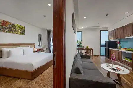 Alisia Beach - 18