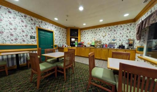 Country Inn & Suites by Radisson, Indianapolis South, IN - 21
