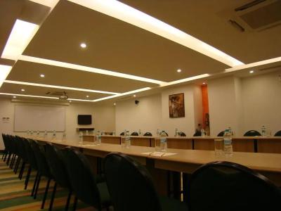 Lemon Tree Electronics City - 32