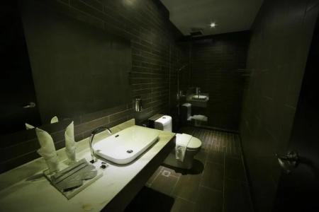 1825 Gallery - 65