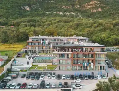 Royal Blue & Residences - 14