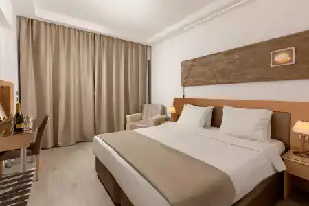 Kolymbia Bay Art - Только для взрослых - 62