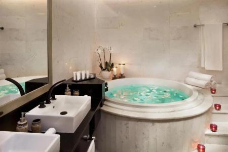 Crowne Plaza West Bay, An Ihg - 73