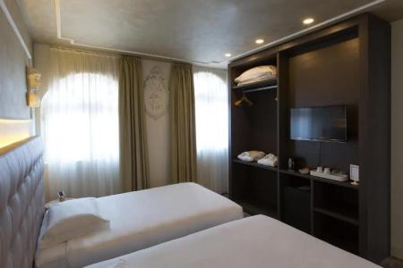 Al Campanile Apart& Suite - 77