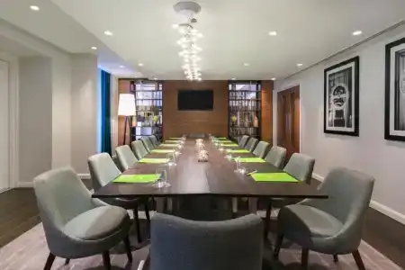 Courtyard by Marriott Edinburgh - 13